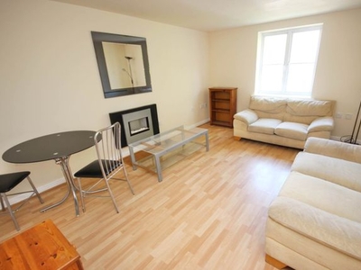 Flat to rent in Manley Road, Whalley Range M16