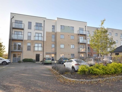 Flat to rent in Noble Court, Chrysalis Park, Stevenage SG1