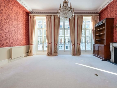 Flat to rent in Onslow Gardens, London SW7
