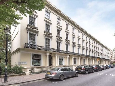 Flat to rent in Porchester Square, London W2