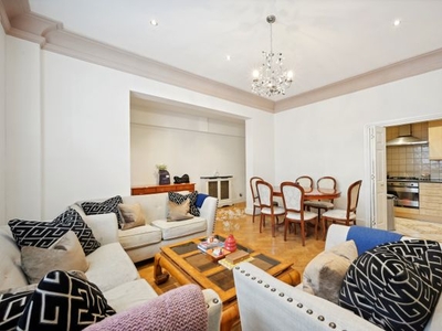 Flat to rent in Queens Gate, South Kensington SW7