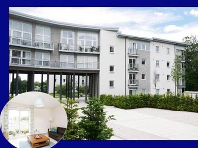 Flat to rent in Rubislaw Square, Aberdeen AB15