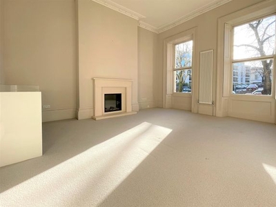 Flat to rent in St. Georges Road, Cheltenham GL50