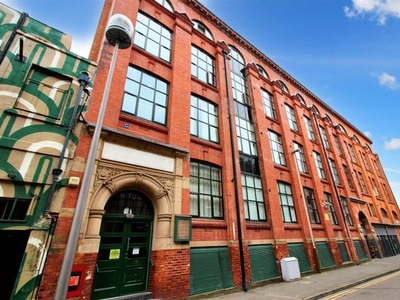 Flat to rent in The Fabric, Yeoman Street, Leicester LE1