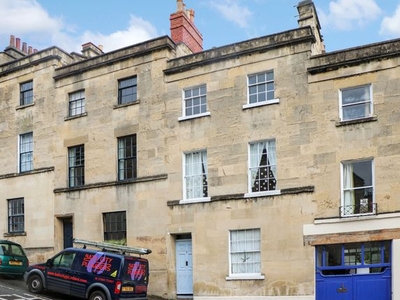 Flat to rent in Thomas Street, Bath BA1