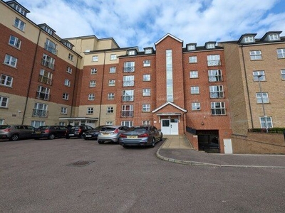 Flat to rent in Wheelwright House, Bedford MK42