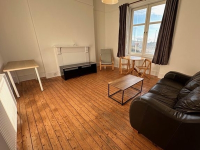 Flat to rent in Whitehall Mews, Whitehall Place, Aberdeen AB25