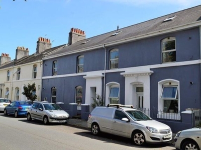 Flat to rent in Wilton Street, Plymouth, Devon PL1