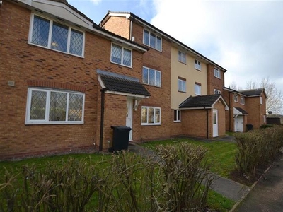 Maisonette to rent in Dadford View, Brierley Hill, Stourbridge DY5