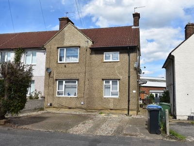 Maisonette to rent in Fuller Road, North Watford WD24