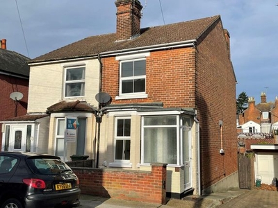 Property to rent in Pownall Crescent, Colchester CO2