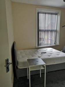 Room to rent in Cemetery Road, Preston PR1