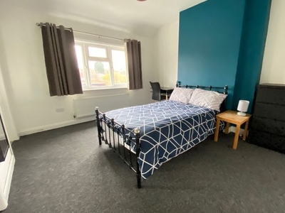 Room to rent in Kingsway, Derby DE22