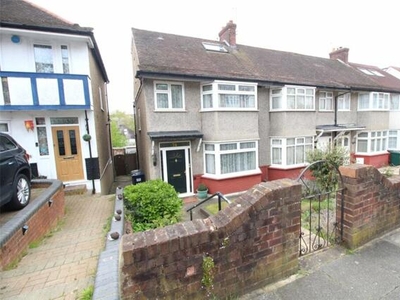 Semi-detached House For Sale In East Barnet