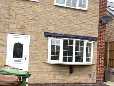 Semi-detached house to rent in Dale Close, Ossett WF5