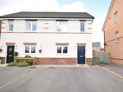 Semi-detached house to rent in Little Wood Crescent, Wakefield WF1