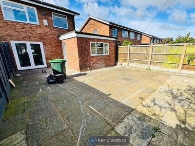Semi-detached house to rent in Oakley Avenue, Tipton DY4