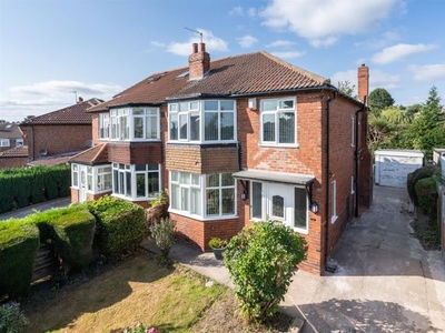 Semi-detached house to rent in Talbot Avenue, Roundhay LS17