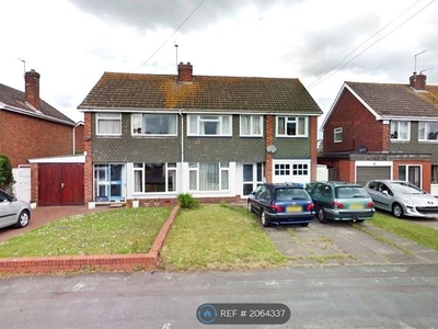 Semi-detached house to rent in Wardles Lane, Walsall WS6