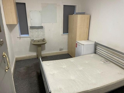 Studio Flat For Rent In Harrow, Middlesex