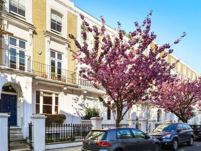 Terraced house for sale in Redcliffe Road, London SW10
