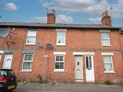 Terraced house to rent in Alpine Street, Reading RG1