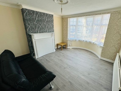Terraced house to rent in Eton Road, Ilford IG1