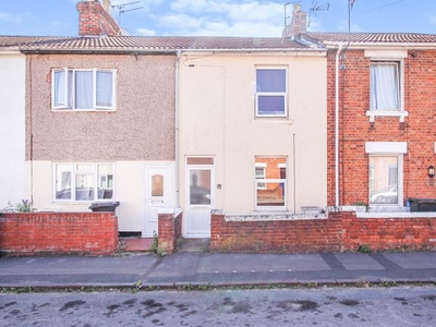 Terraced house to rent in Lorne Street, Town Centre, Swindon SN1