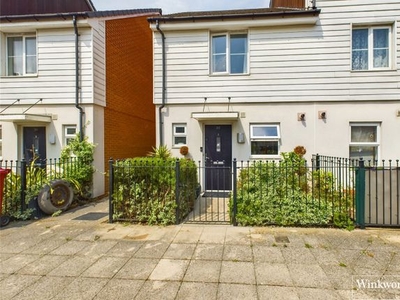Terraced house to rent in St. Agnes Way, Reading, Berkshire RG2
