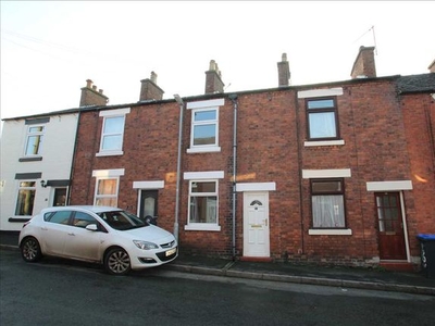 Terraced house to rent in Victoria Street, Leek ST13