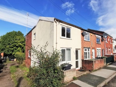 Terraced house to rent in Woodford Lane, Winsford CW7