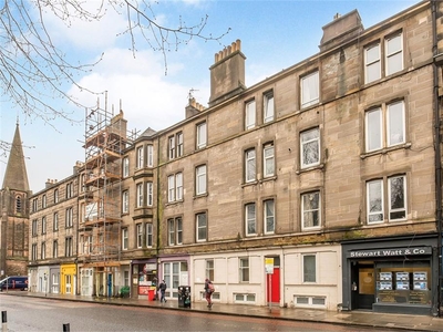 third floor flat for sale in Dalry