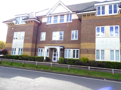 Triplex to rent in Church Road, Great Bookham, Bookham, Leatherhead KT23