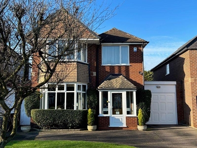 4 bedroom detached house for sale in Darnick Road, Sutton Coldfield, B73 6PG, B73