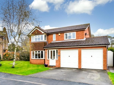 4 bedroom detached house for sale in The Burrows, Narborough., LE19
