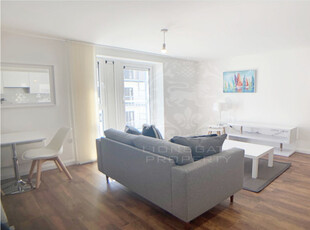 1 Bedroom Apartment For Sale In Slough, Berkshire