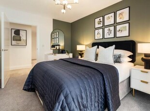 2 Bedroom Apartment For Sale In Lower Park Road, London