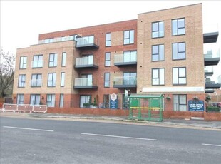 2 bedroom apartment to rent Southend-on-sea, SS0 9FR