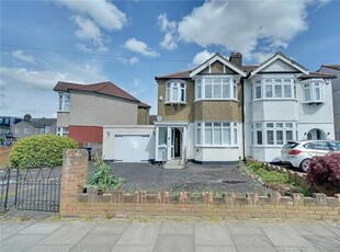 3 Bedroom Semi-detached House For Sale In Enfield