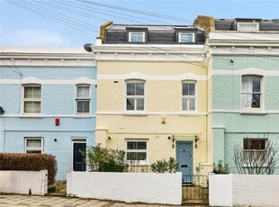 3 Bedroom Terraced House For Sale In London