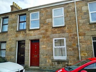 3 bedroom terraced house to rent Camborne, TR14 8JH