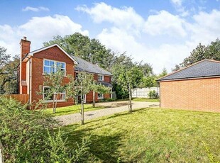 4 Bedroom Detached House For Sale In Romsey, Hampshire