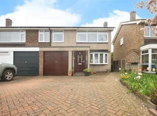 4 Bedroom Semi-detached House For Sale In Wickford, Essex