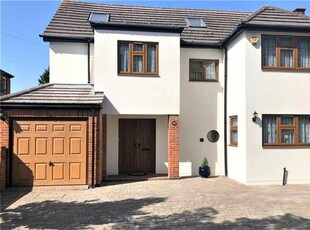 5 Bedroom Detached House For Sale In Staines-upon-thames, Surrey