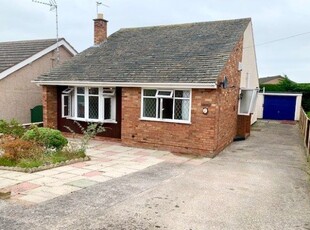 Bungalow to rent in Iola Drive, Bae Colwyn LL29