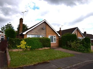 Bungalow to rent in Parkside Road, Edwinstowe, Nottinghamshire NG21