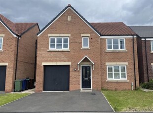 Detached house to rent in Avalon Road, Mansfield NG19