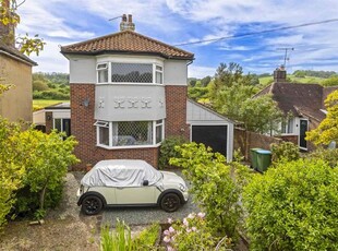 Detached house to rent in The Quadrangle, Findon, Worthing BN14