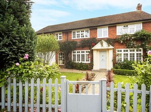 Detached house to rent in Trystings Close, Claygate, Esher KT10