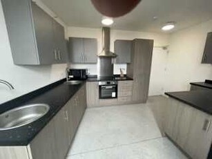 End terrace house to rent in Humberstone Gate, Leicester LE1